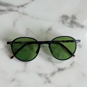 Green Round Sunglasses